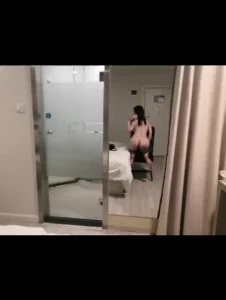 骚母狗给对象戴绿帽出轨20多个人合集，谁家的女友自己来认领了。